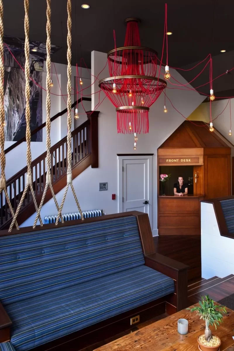 the-commodore-hotel1